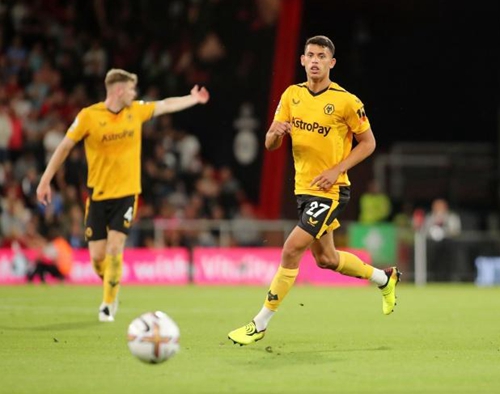 两战28扣15中+2拦6发：女排17岁1.82米重炮手太稳 再冲最佳主攻？