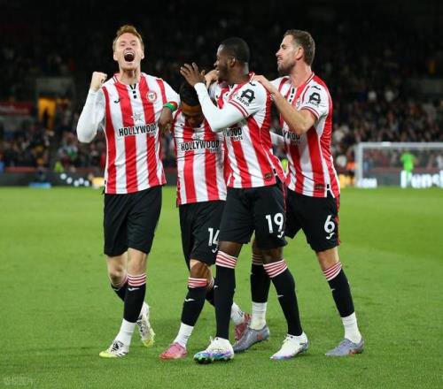 说唱歌手GAI祝贺铜梁龙冲超成功，官方回复：GAI哥我们做到了