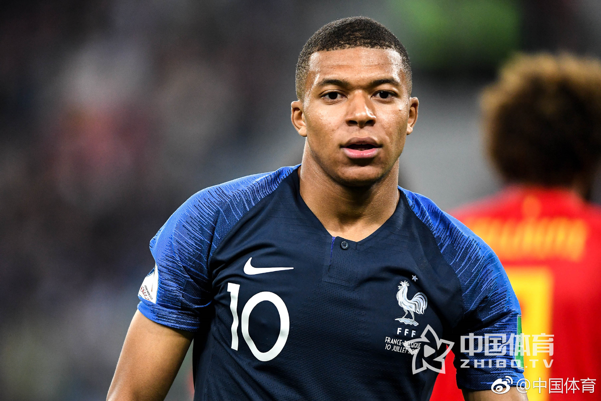 队报评法国vs阿塞拜疆：古斯托最佳，多人7分