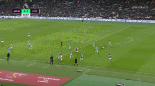 重回巅峰？内马尔17分钟戴帽助桑托斯赢球，赛后透露自己未来去向